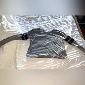Long sleeve crop top